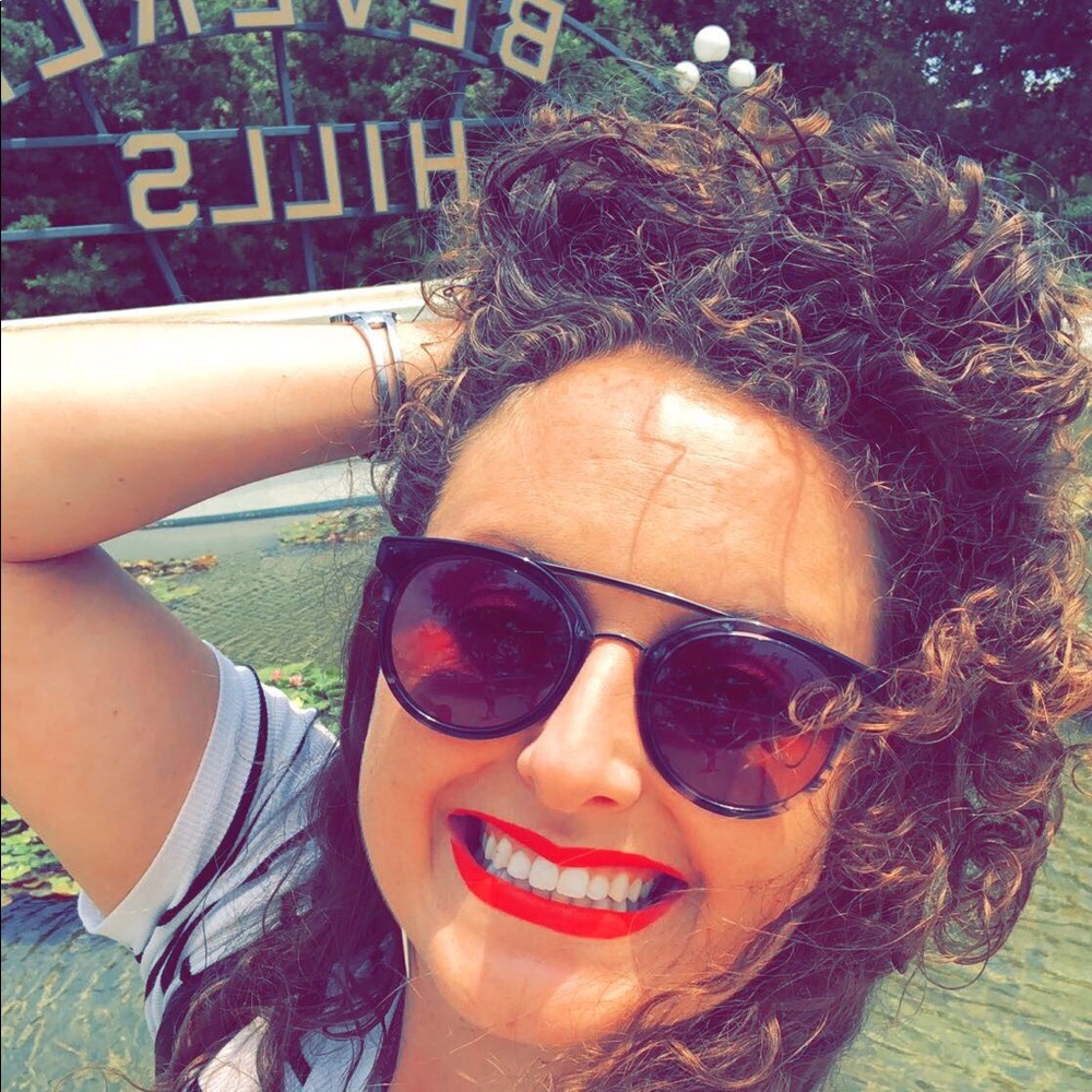 Meet your Posher, Lauren